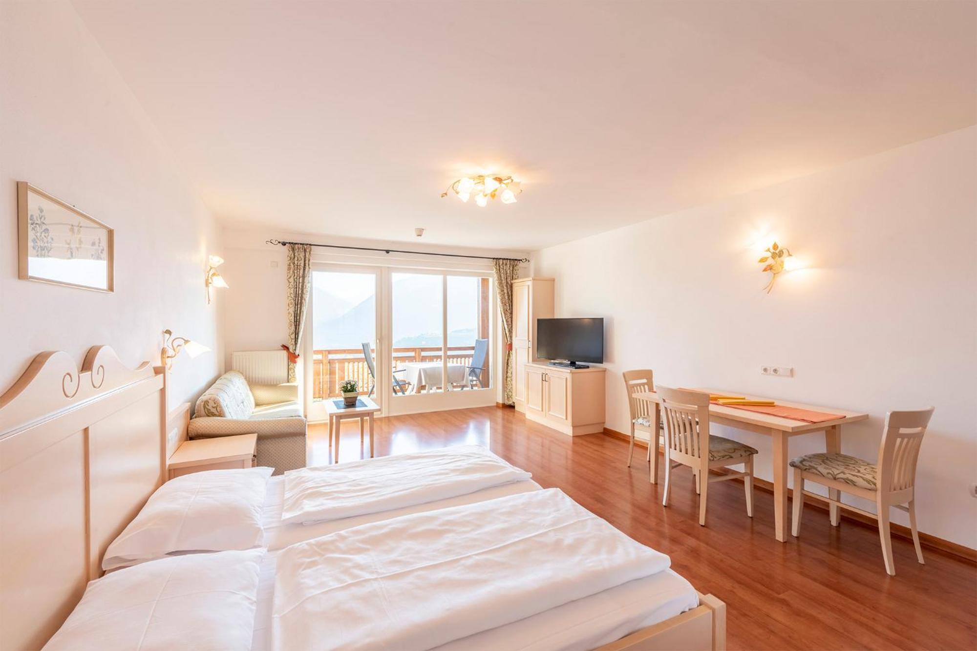 Appartement Tschivon Scena Exterior foto